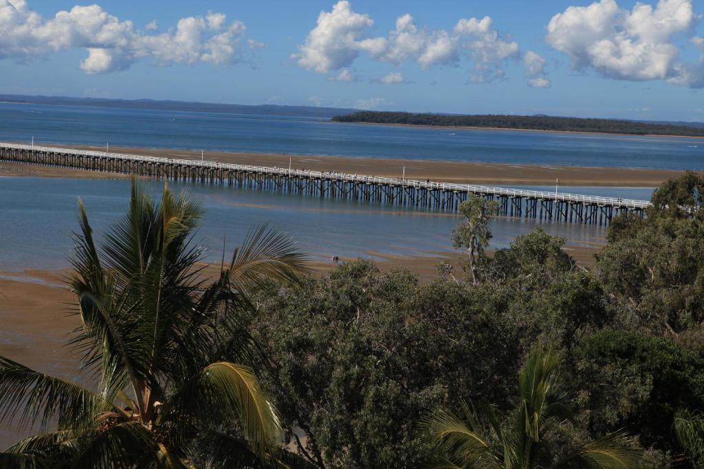 Pier Resort Urangan Room photo